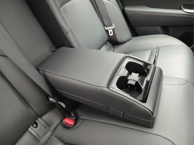 2025 Toyota CROWN PLATINUM AWD