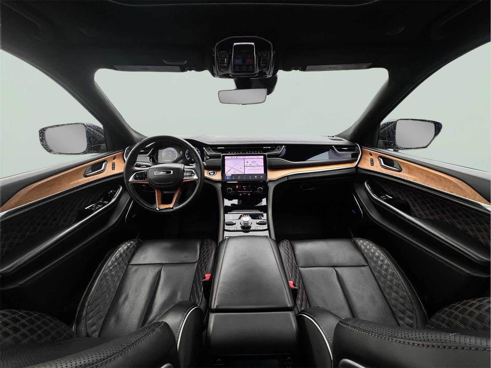 2022 Jeep Grand Cherokee Summit