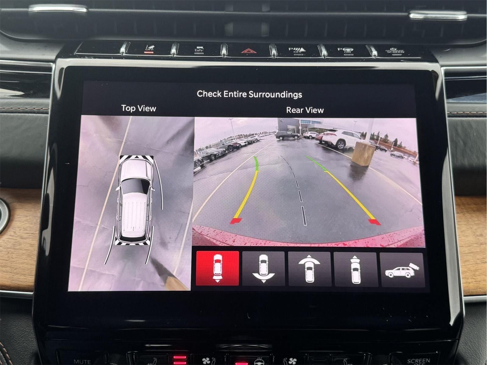 2022 Jeep Grand Cherokee Summit