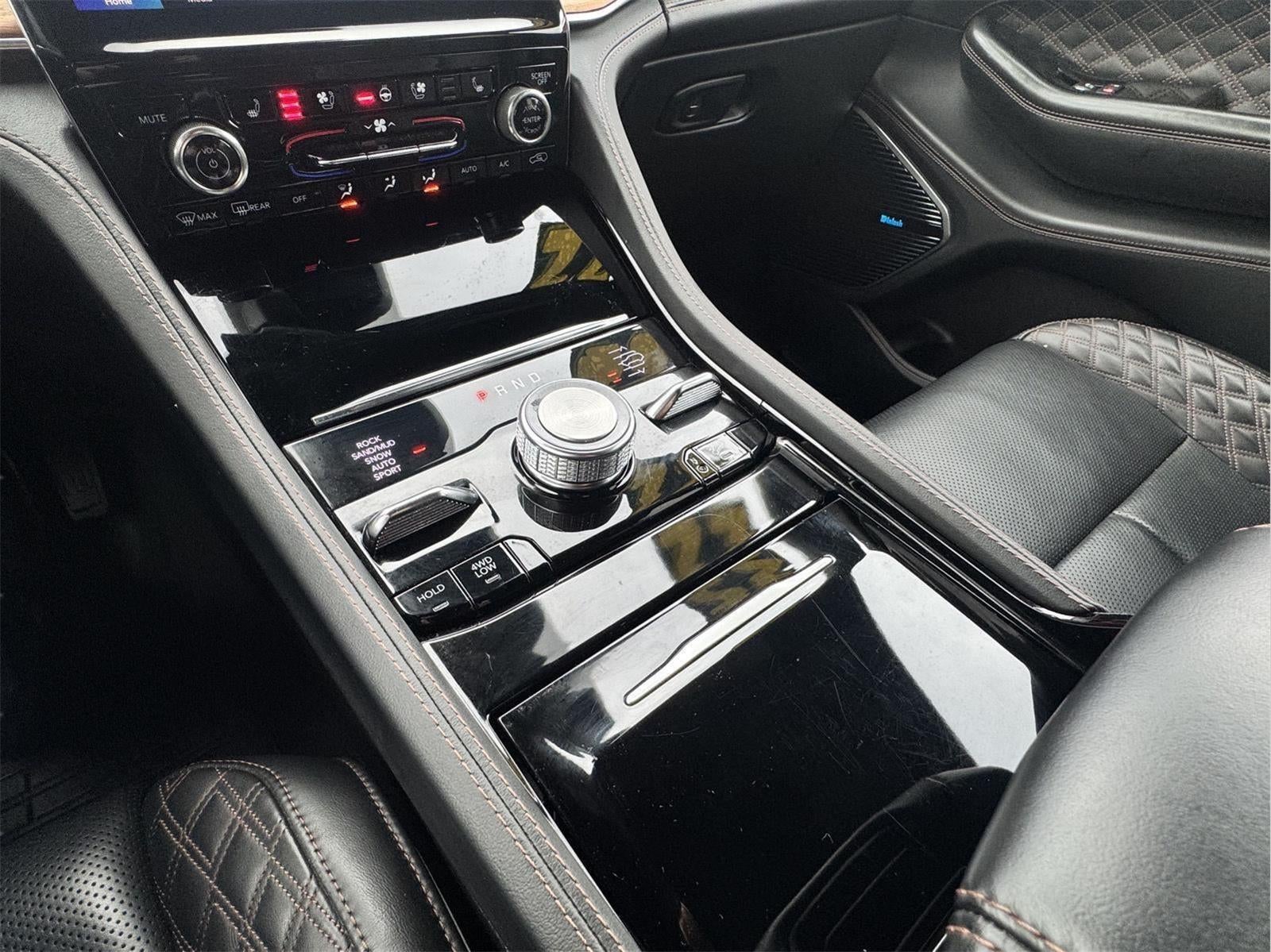 2022 Jeep Grand Cherokee Summit