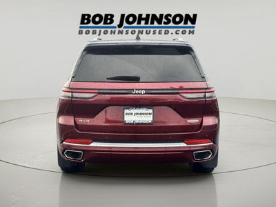 2022 Jeep Grand Cherokee Summit