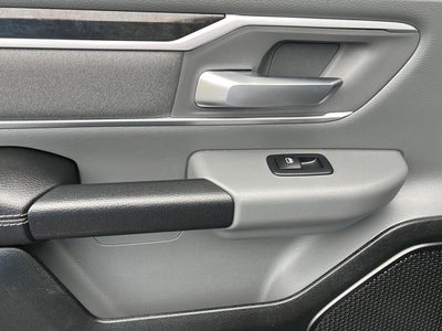 2021 RAM 1500 Big Horn Crew Cab 4x4 5'7" Box