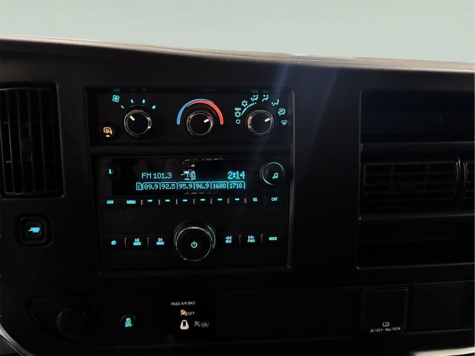 2024 Chevrolet Express Cargo 2500 WT