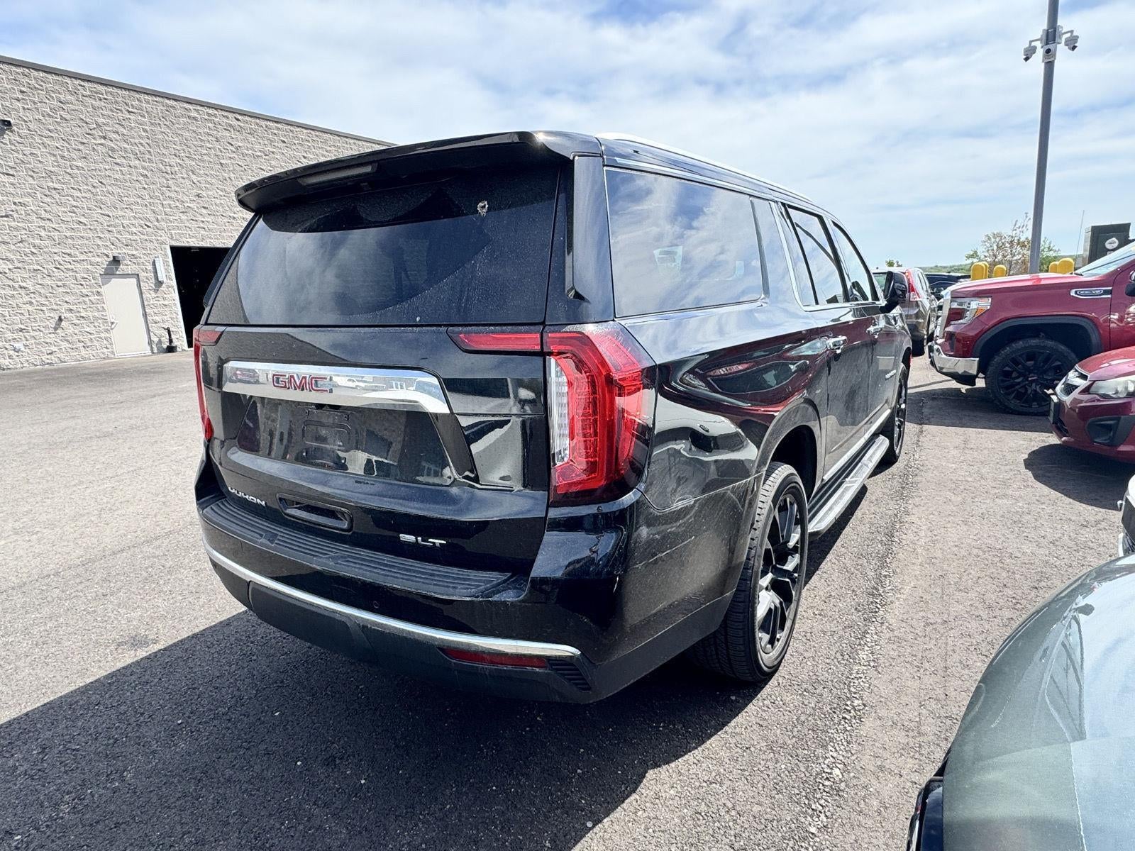 2023 GMC Yukon XL SLT