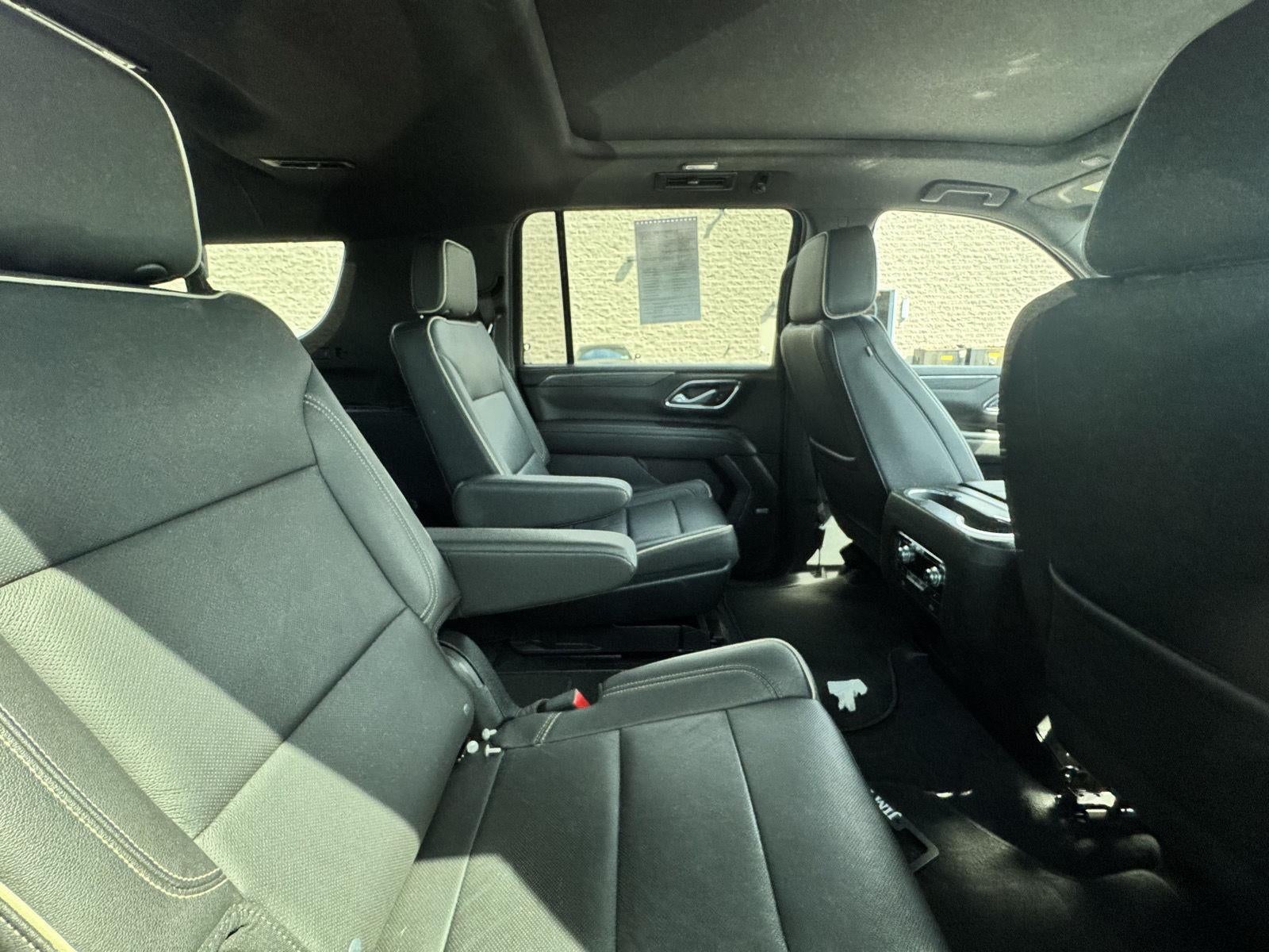 2023 GMC Yukon XL SLT