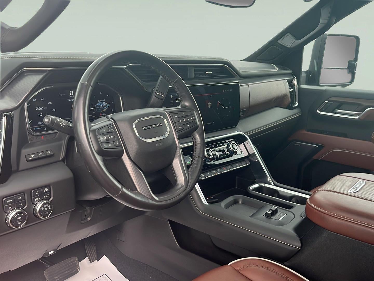 2024 GMC Sierra 2500HD Denali Ultimate - Photo 10