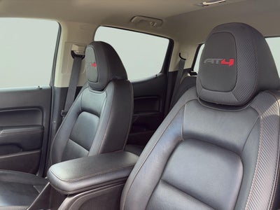2022 GMC Canyon 4WD AT4 w/Leather