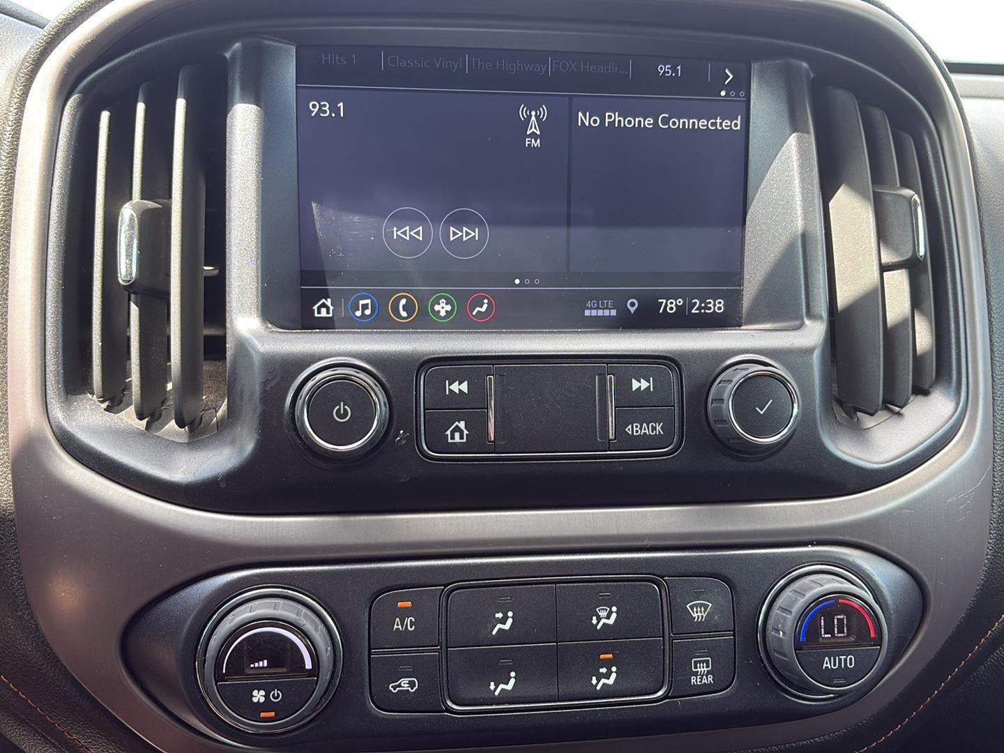 2022 GMC Canyon 4WD AT4 w/Leather