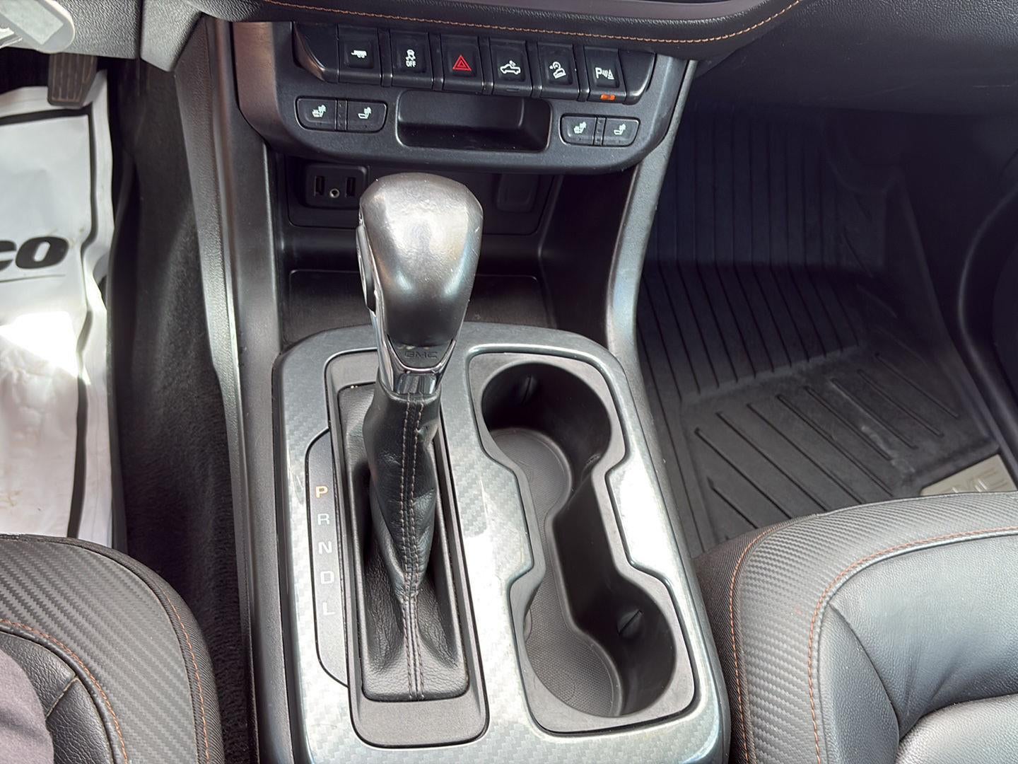 2022 GMC Canyon 4WD AT4 w/Leather