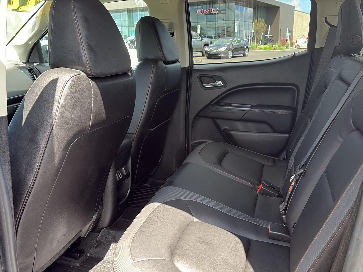 2022 GMC Canyon 4WD AT4 w/Leather