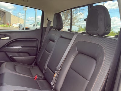 2022 GMC Canyon 4WD AT4 w/Leather