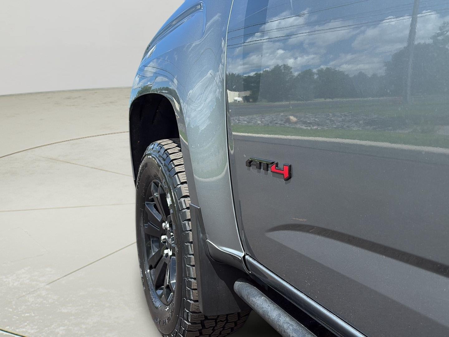 2022 GMC Canyon 4WD AT4 w/Leather