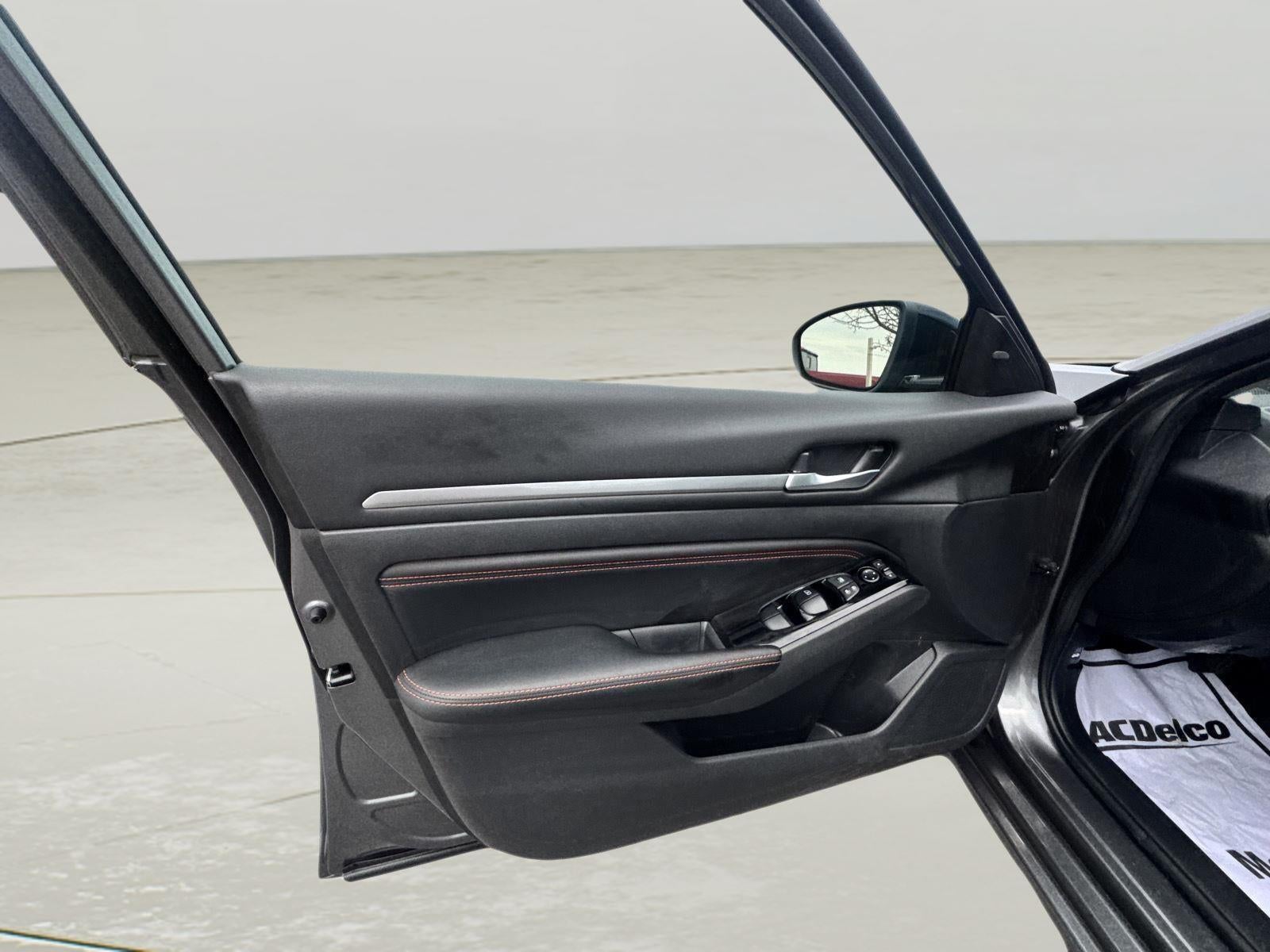 2023 Nissan Altima SR Intelligent AWD