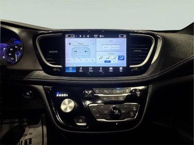 2022 Chrysler Pacifica Touring L AWD
