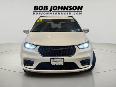 2022 Chrysler Pacifica Touring L AWD