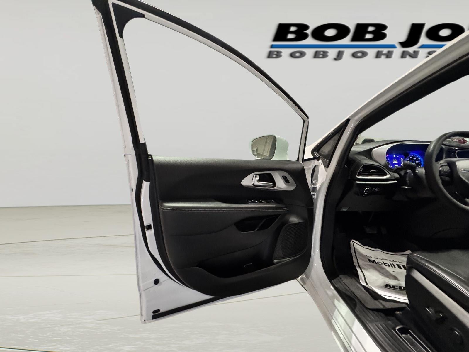 2022 Chrysler Pacifica Touring L AWD