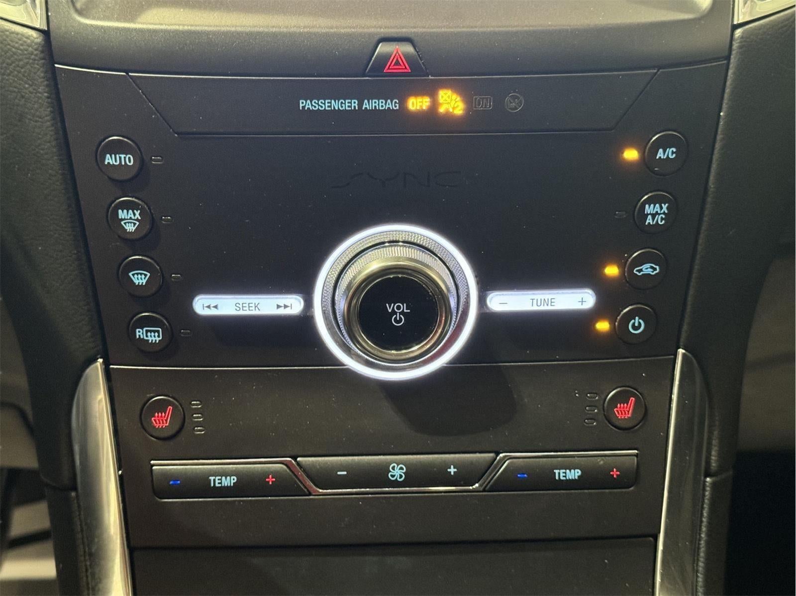 2020 Ford Edge Titanium
