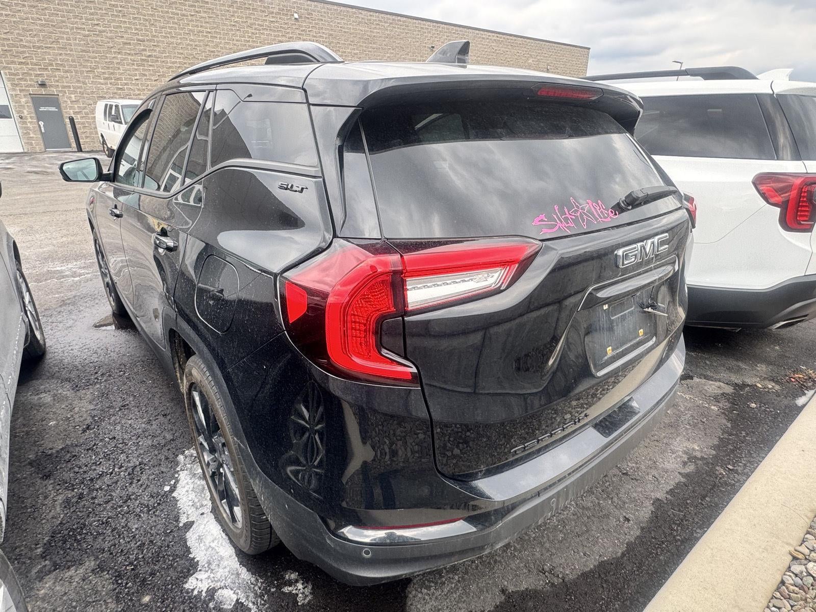 2023 GMC Terrain SLT