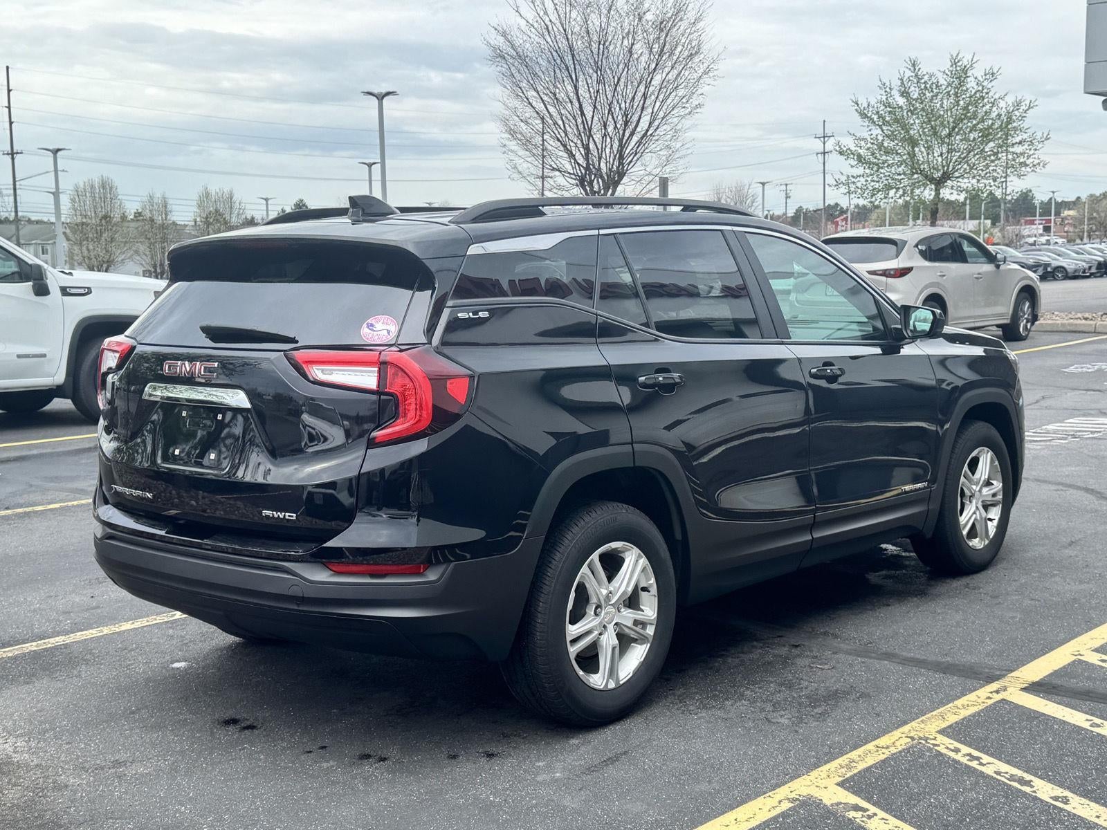 2023 GMC Terrain SLE