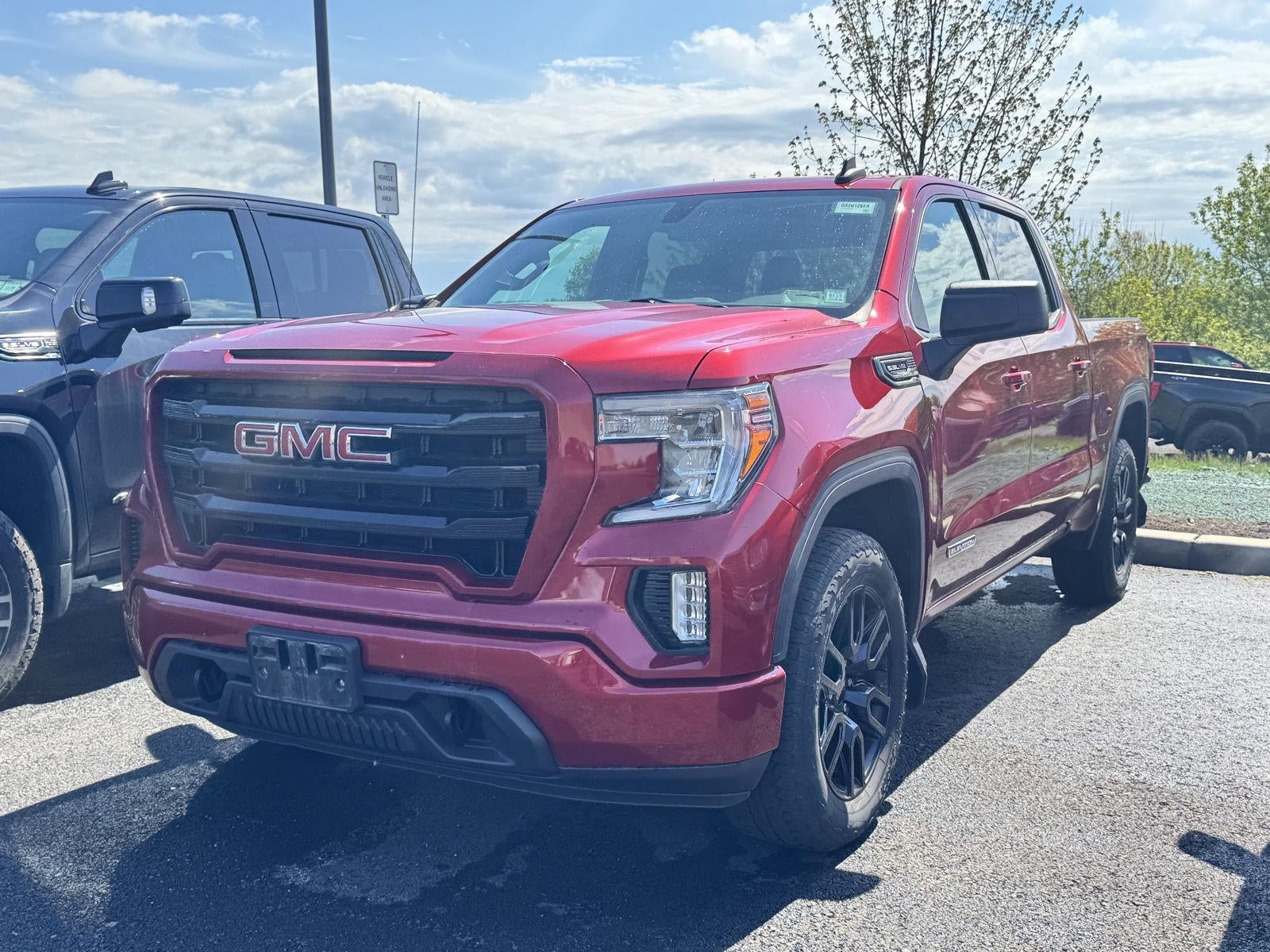 2021 GMC Sierra 4WD Crew Cab Short Box Elevation's photo