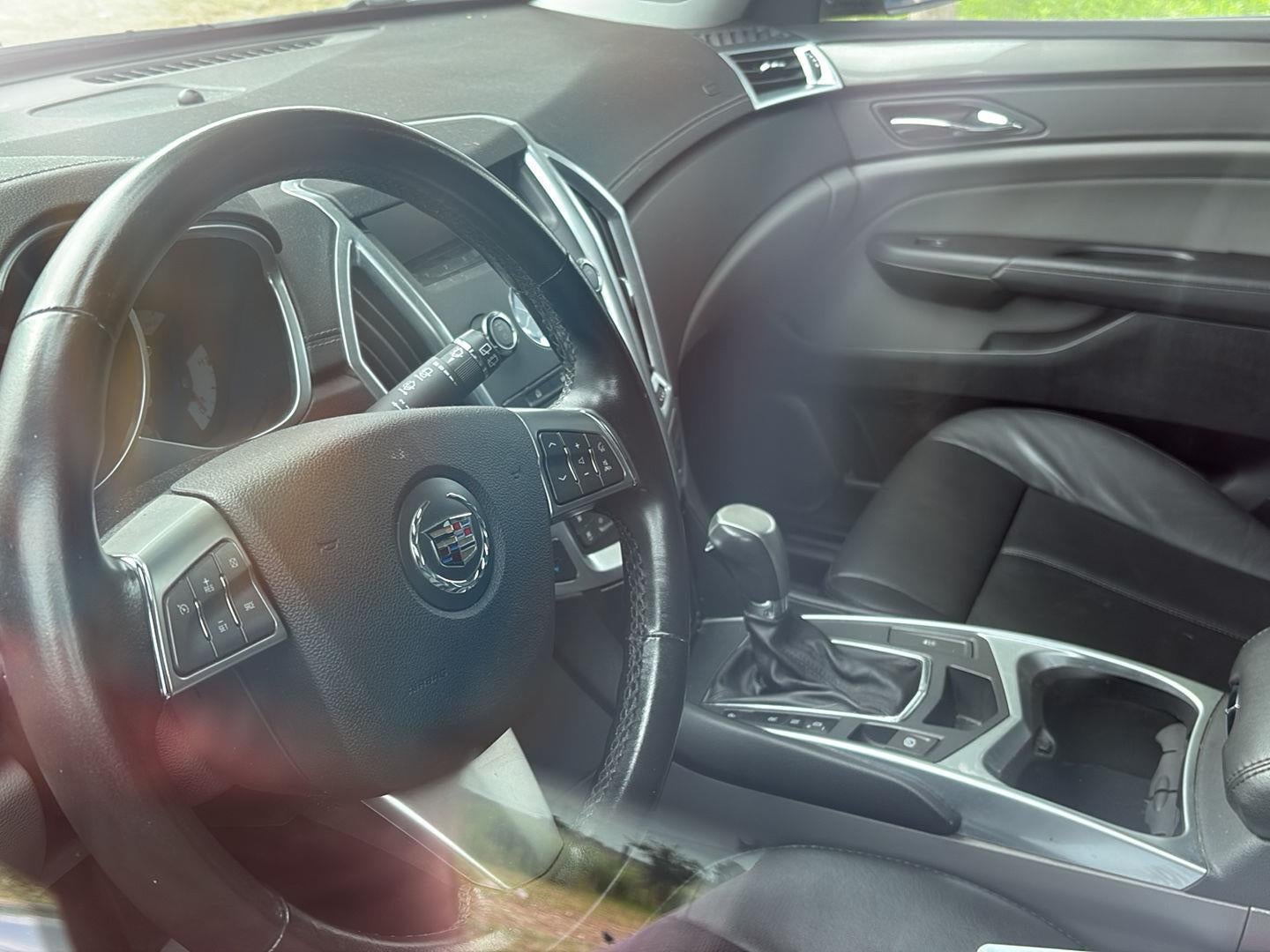 2011 Cadillac SRX Base