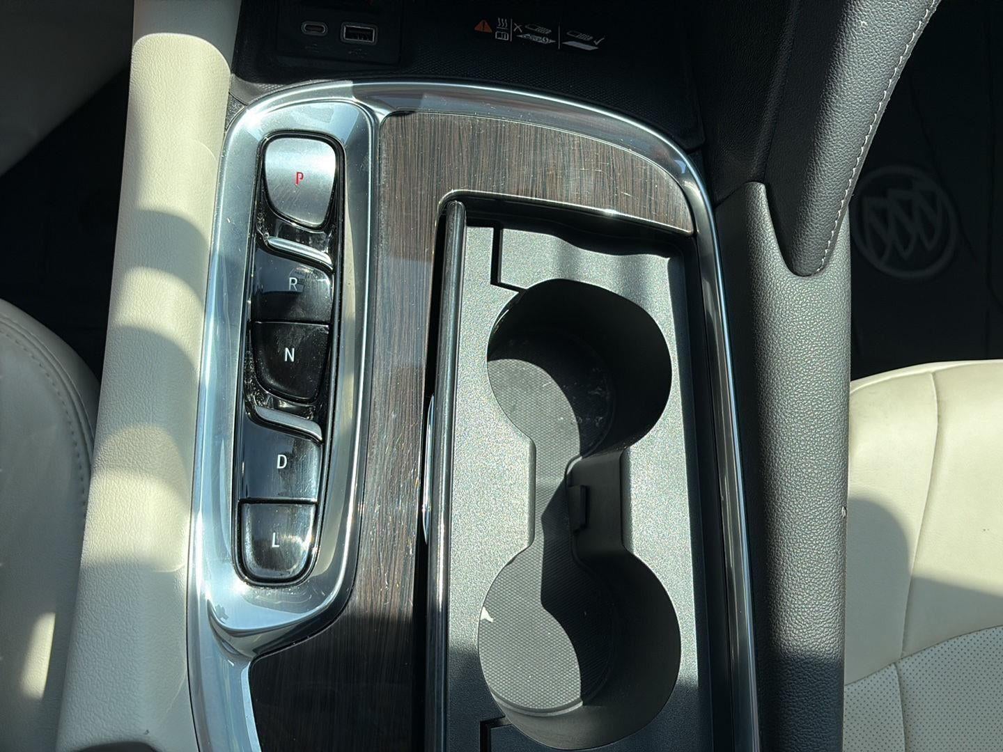 2023 Buick Enclave Essence