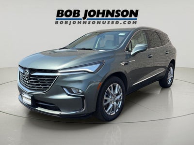2023 Buick Enclave Essence