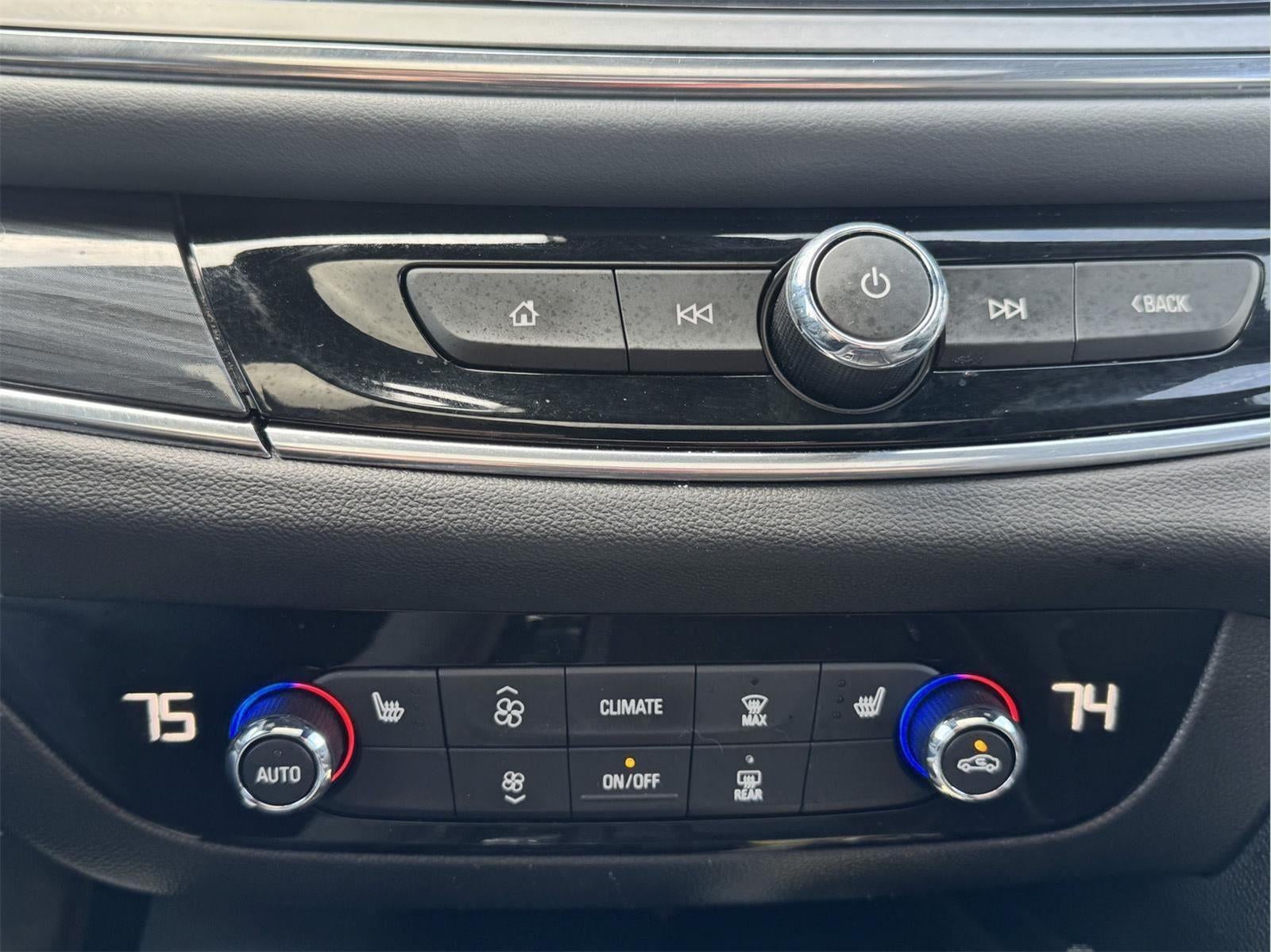 2024 Buick Enclave Essence