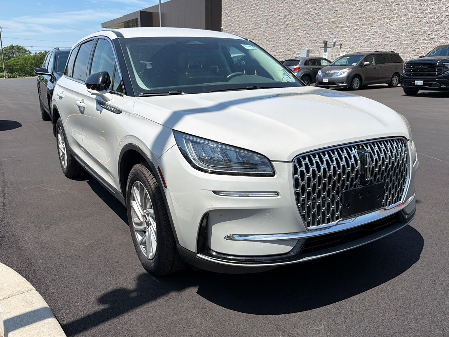 2023 Lincoln Corsair Standard