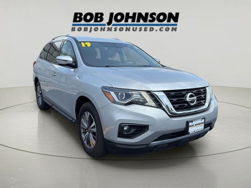 2019 Nissan Pathfinder SV