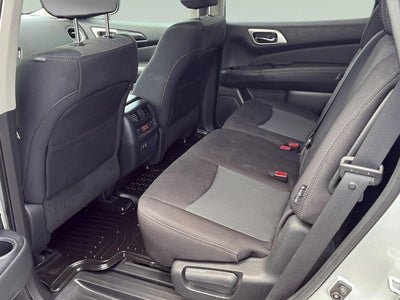 2019 Nissan Pathfinder SV