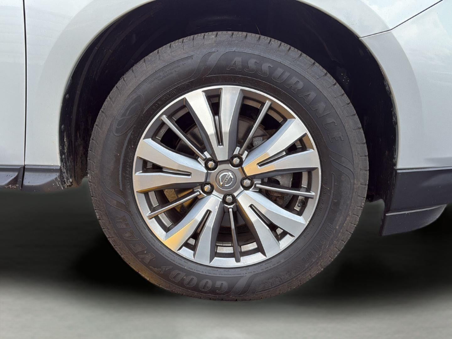 2019 Nissan Pathfinder SV