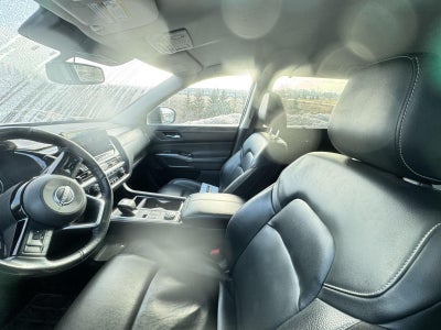 2022 Nissan Pathfinder SL 4WD