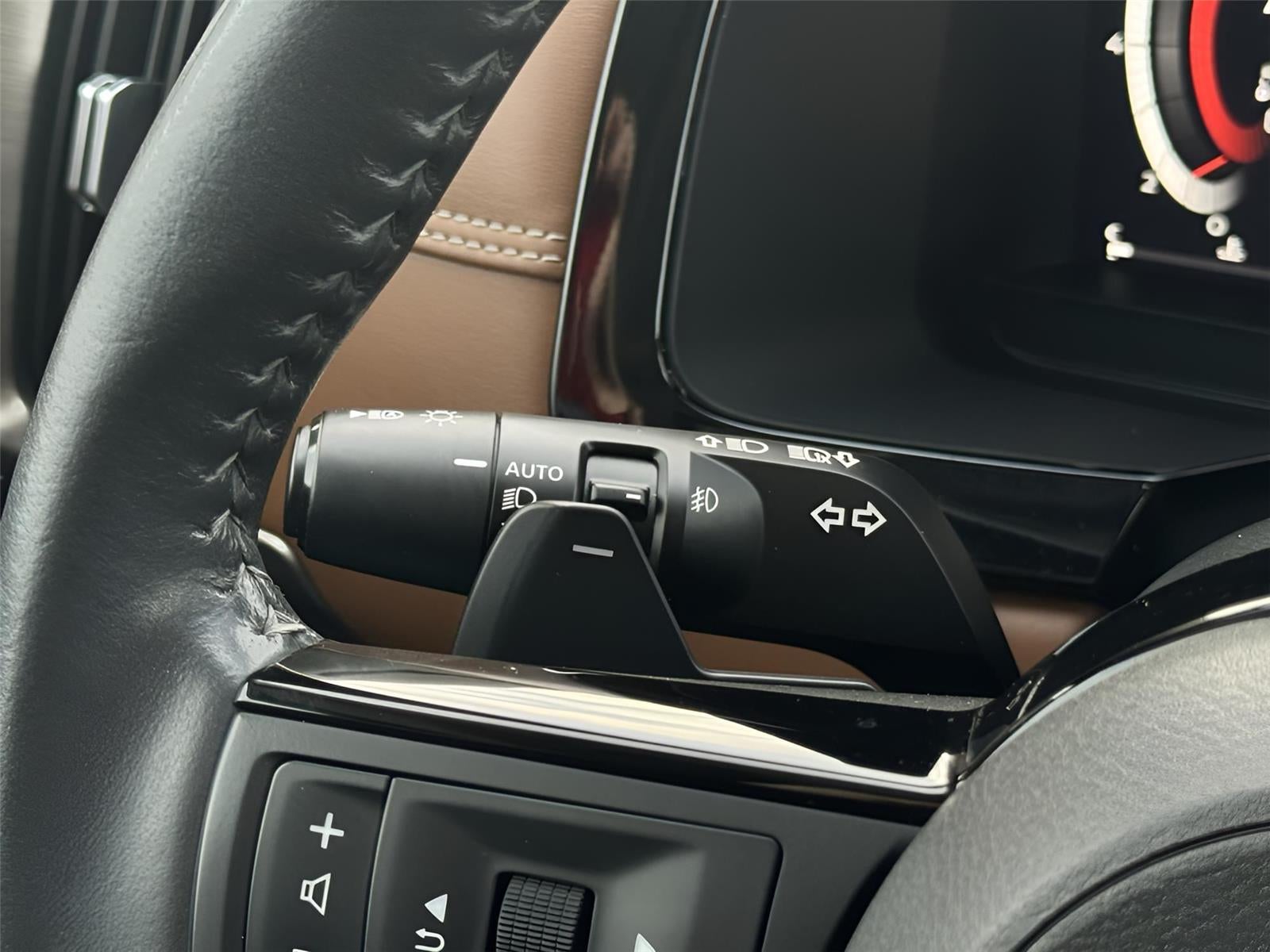 2023 Nissan Pathfinder Platinum 4WD