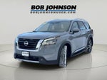 2023 Nissan Pathfinder Platinum 4WD