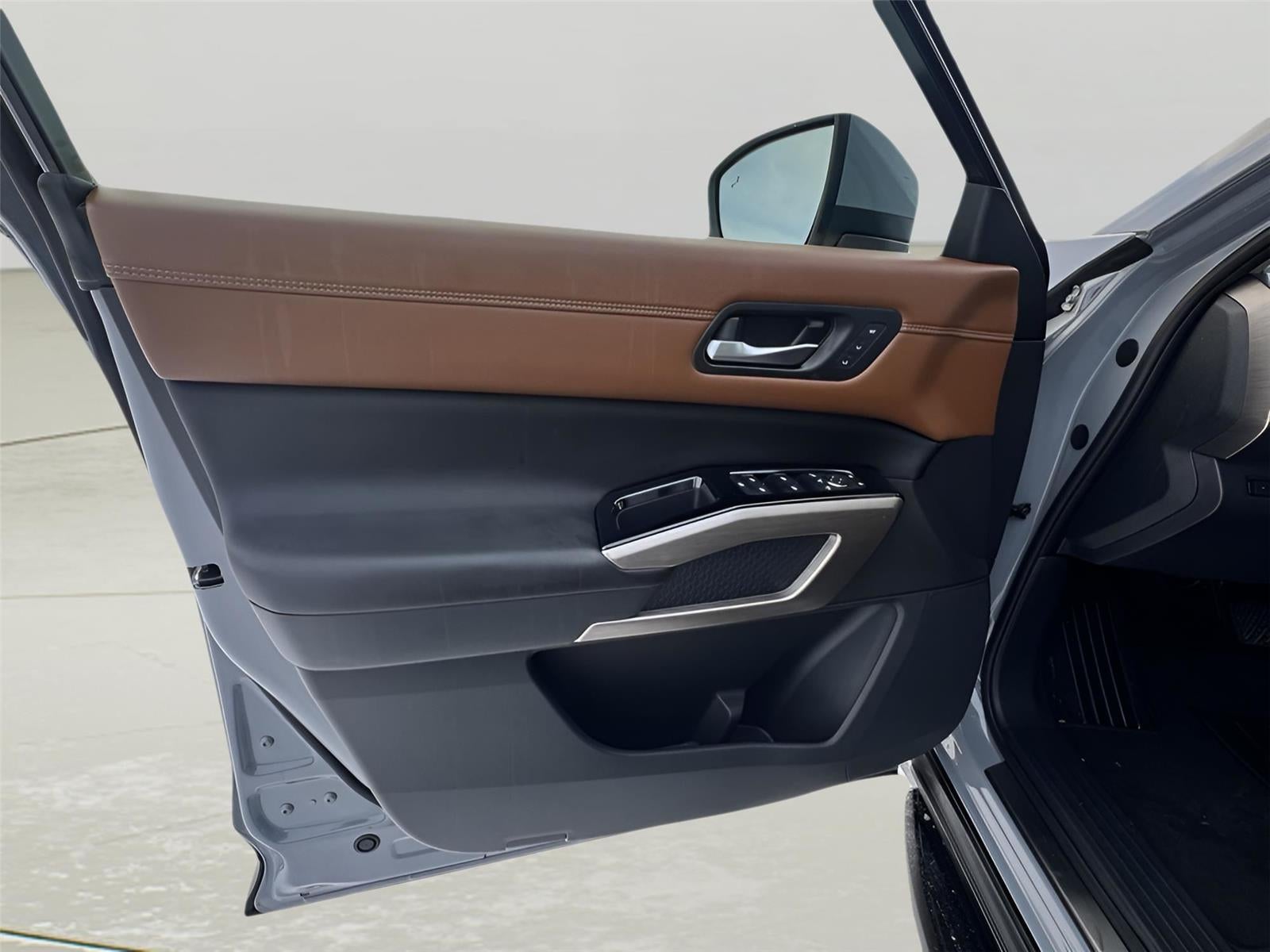 2023 Nissan Pathfinder Platinum 4WD