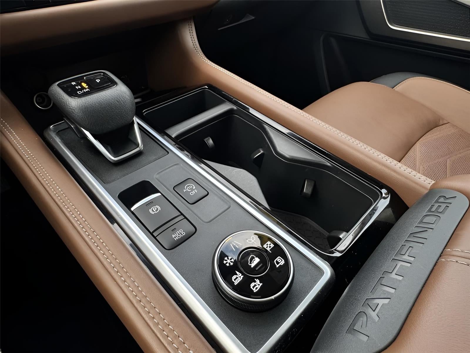 2023 Nissan Pathfinder Platinum 4WD