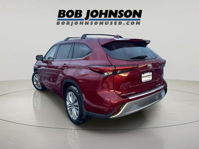 2023 Toyota Highlander Platinum