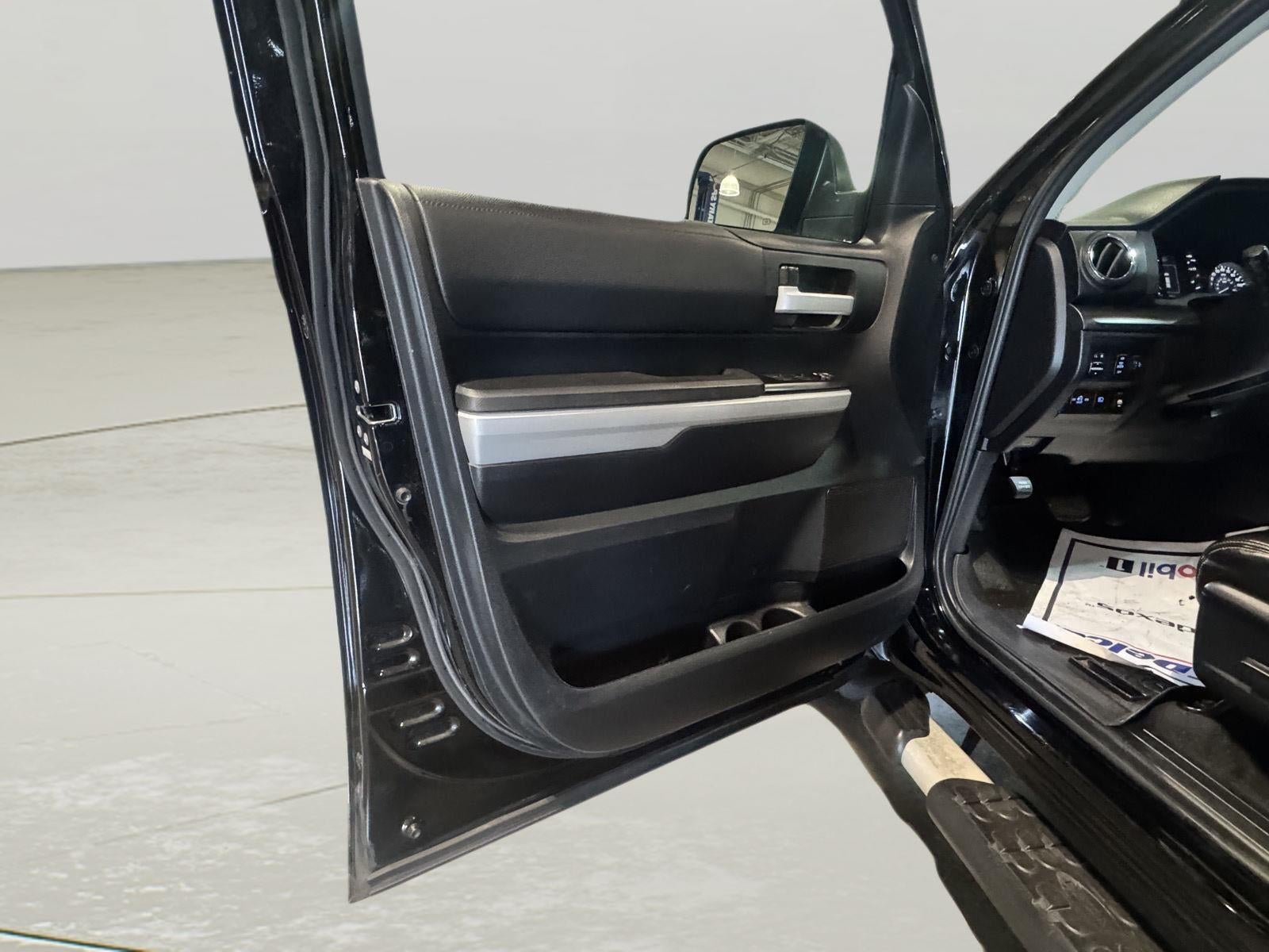 2018 Toyota Tundra SR5 5.7L V8