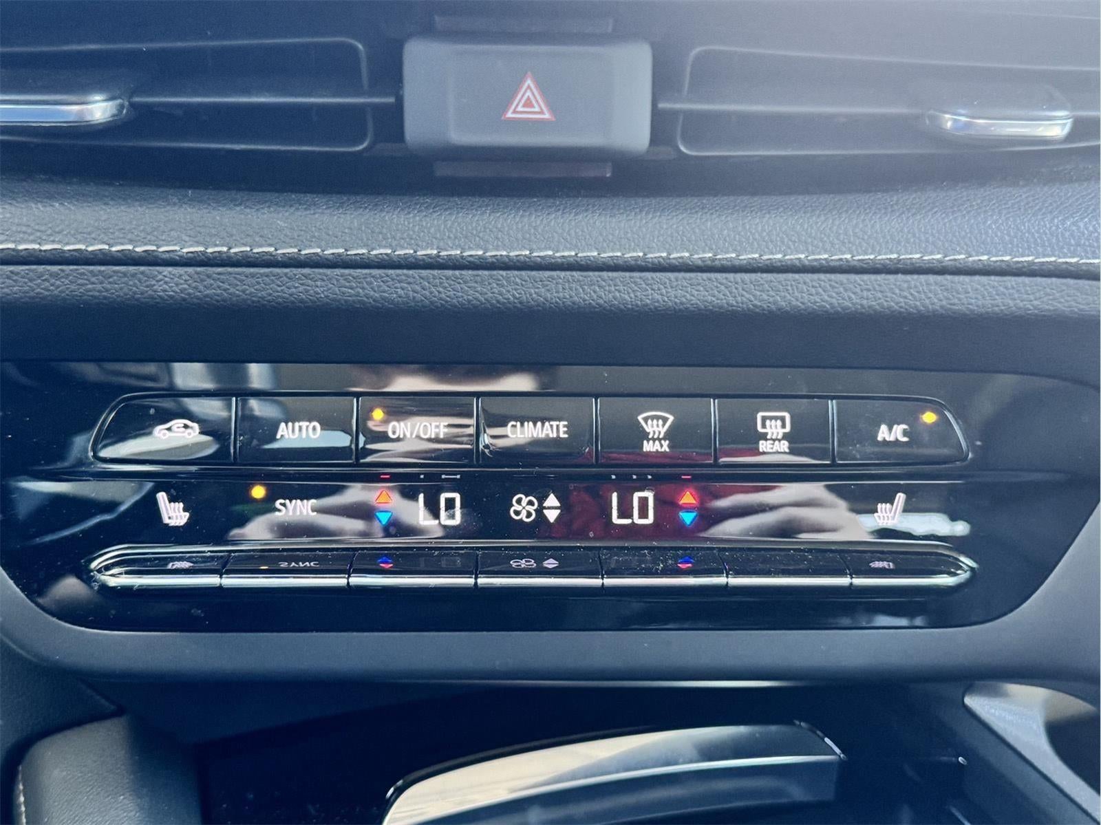 2023 Buick Envision Essence - Photo 28