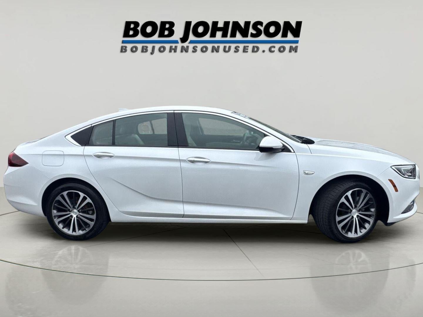 Used 2018 Buick Regal Sportback Essence with VIN W04GP6SX4J1129114 for sale in Henrietta, NY