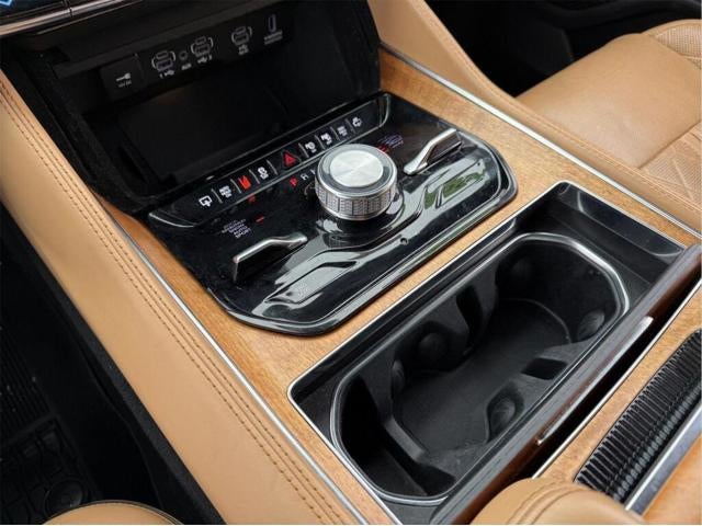 2022 Jeep Grand Wagoneer Series III