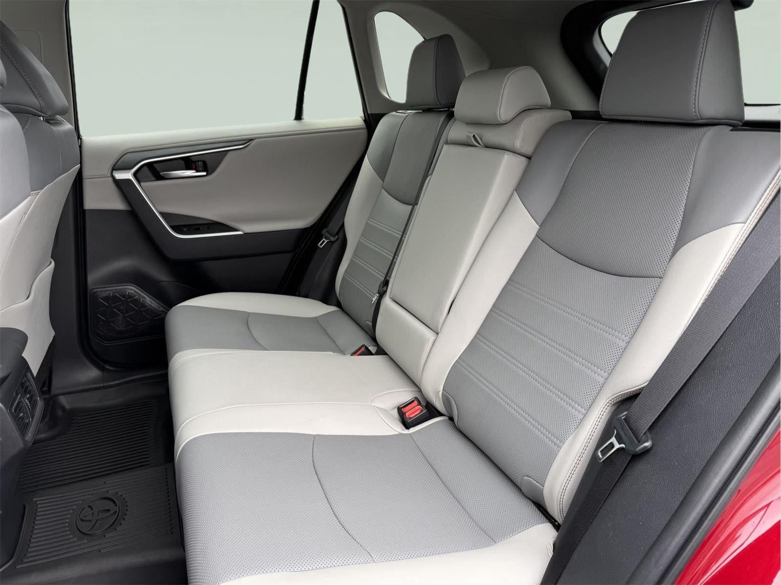 2025 Toyota RAV4 SUBN