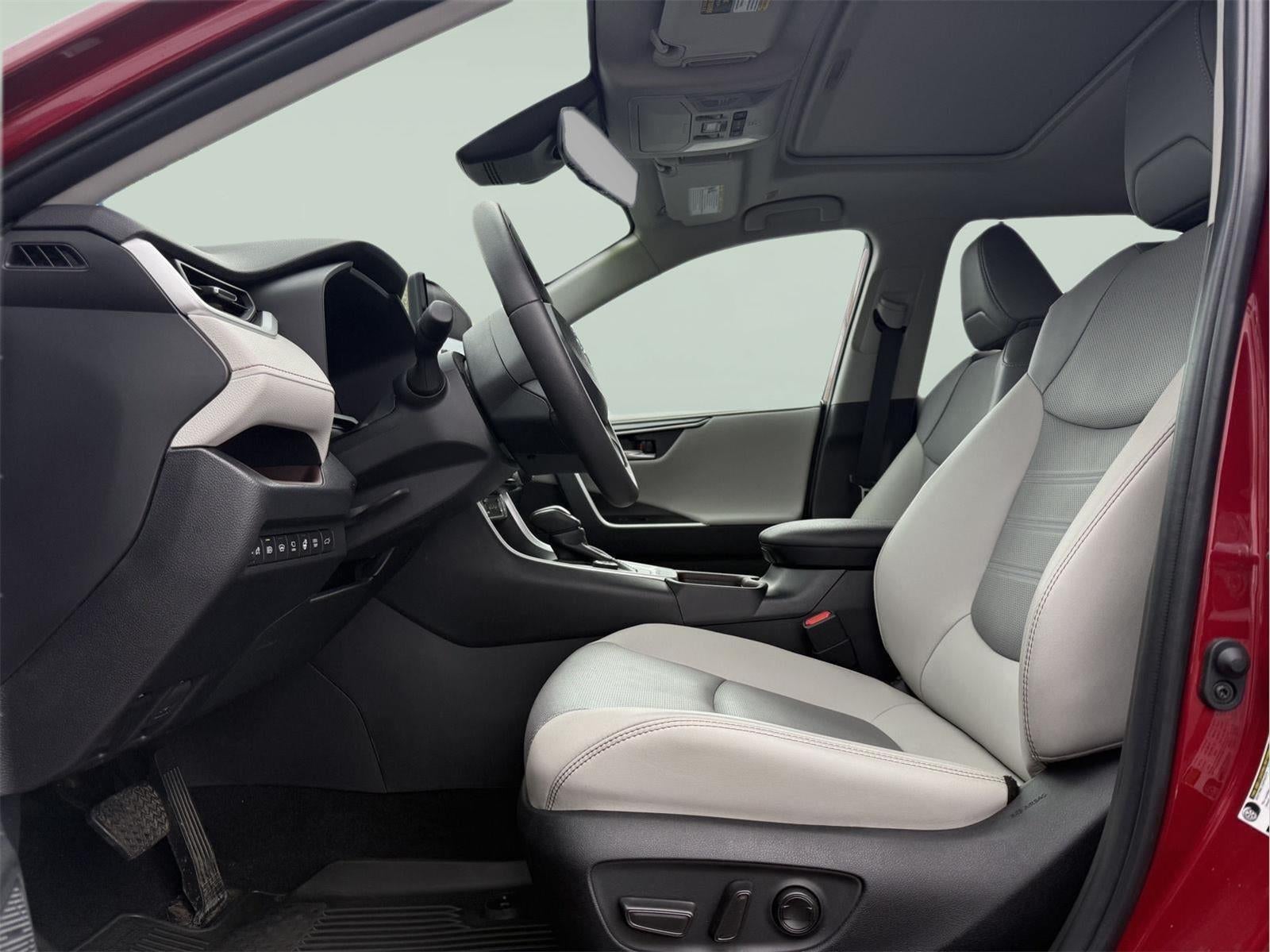 2025 Toyota RAV4 SUBN