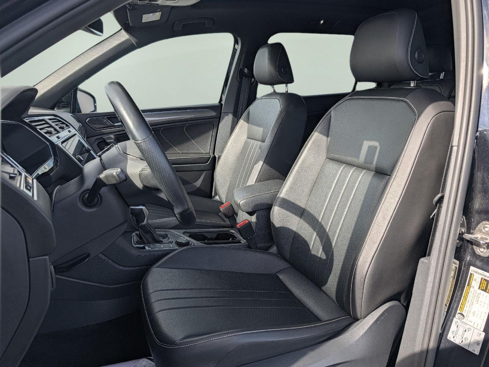 2022 Volkswagen Tiguan SE R-Line Black