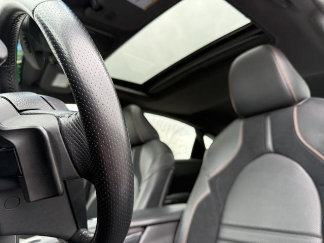 2019 Toyota AVALON SEDAN