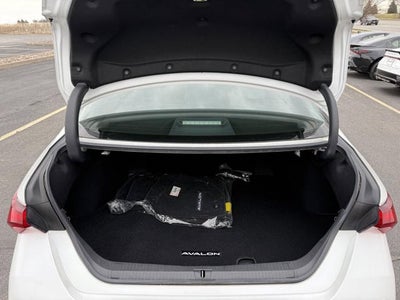 2019 Toyota AVALON SEDAN