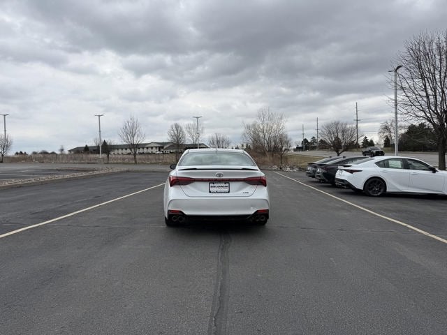 2019 Toyota AVALON SEDAN