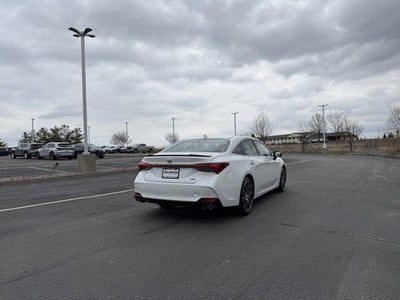2019 Toyota AVALON SEDAN