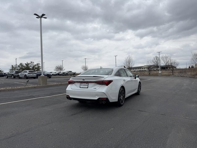 2019 Toyota AVALON SEDAN